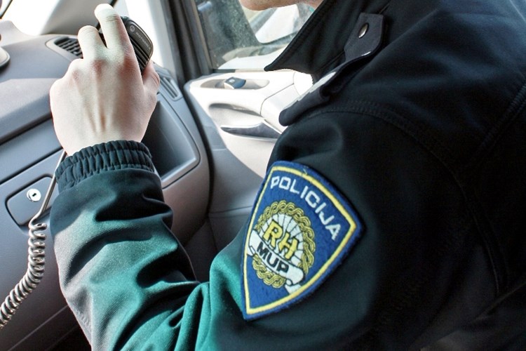 POLICIJA NE PRAŠTA Mladić iz Župe dubrovačke žestoko kažnjen zbog nekoliko prometnih prekršaja