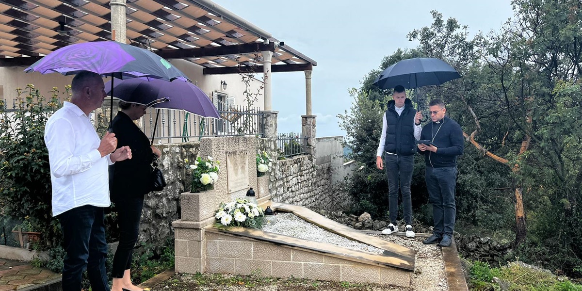 Obilježena 32. godišnjica smrti najmlađeg dubrovačkog branitelja Josipa Zvone
