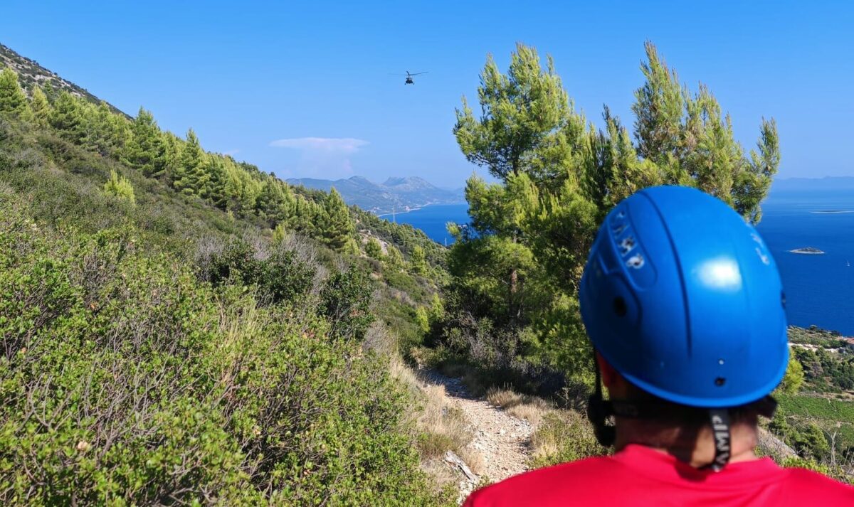 HGSS-ovci iz Orebića opet u akciji. Spašavali stranca na Svetom Iliji
