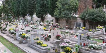 Što slavimo na svetkovinu Svih svetih, a što na Dušni dan?