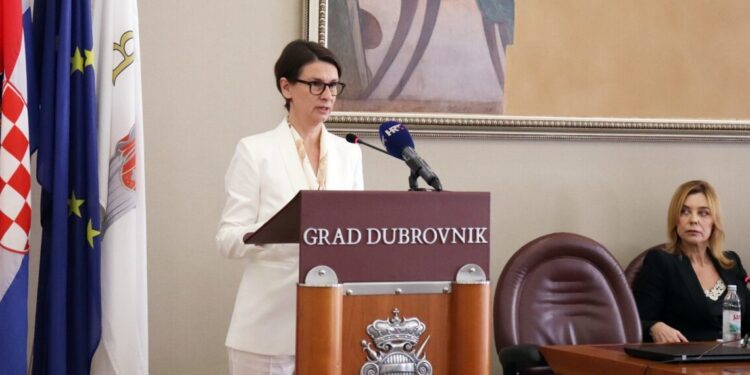 Knežević: Grad mora bolje štititi interese građane. Uvedite jasna stroža pravila građevinarima!