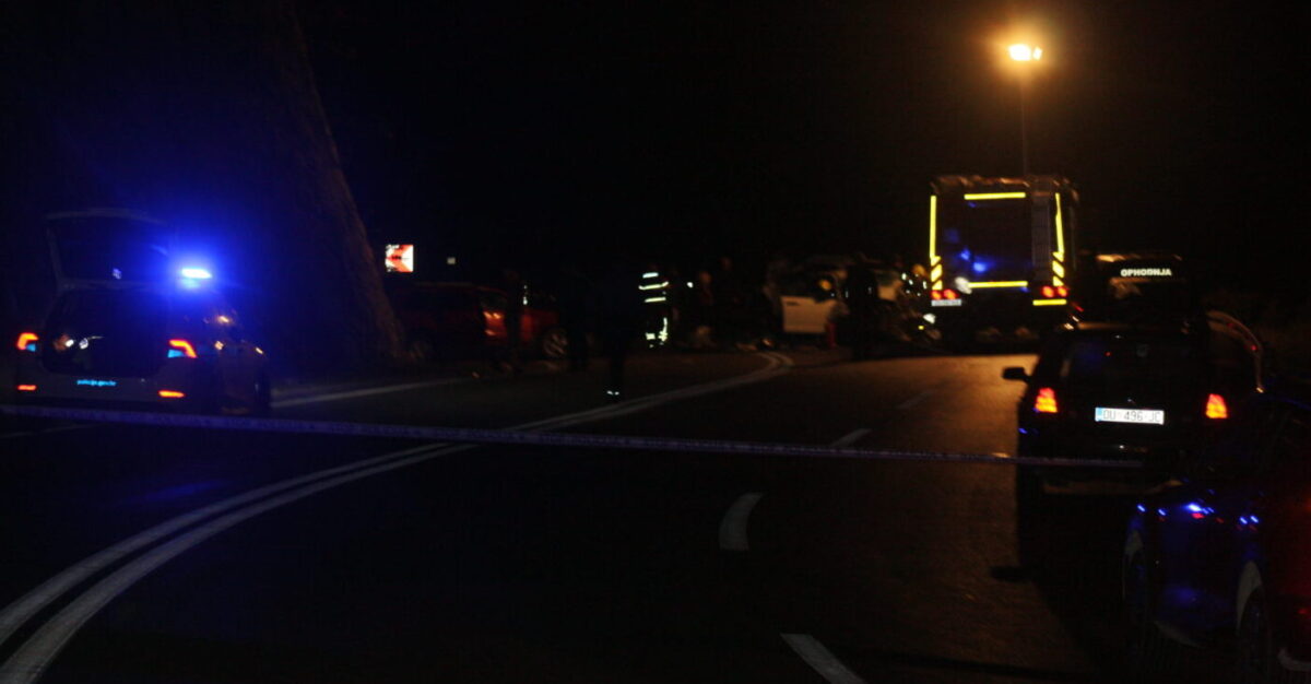 Optužen bivši policajac koji je izvan službe, pijan, ubio troje putnika u frontalnom sudaru