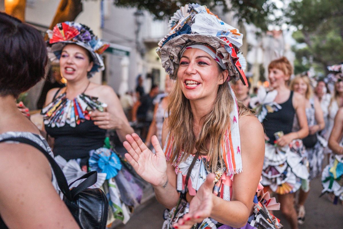 KRALJEVI OD MAŠKARA Sretna vam bila polovica nove godine