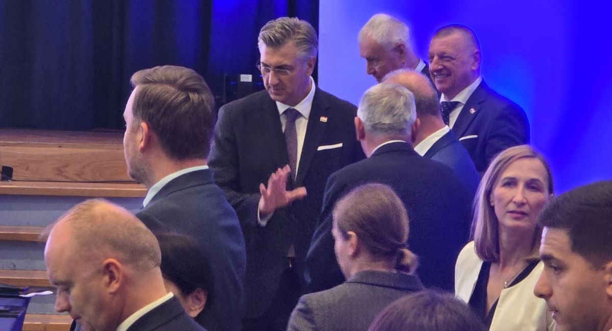 Nakon što je vidio film o Korčuli, Plenković se našalio da ne vidi financijsku krizu na otoku