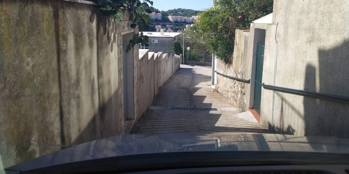 Većina ne zna tko u ovoj situaciji ima prednost, evo što kaže policija