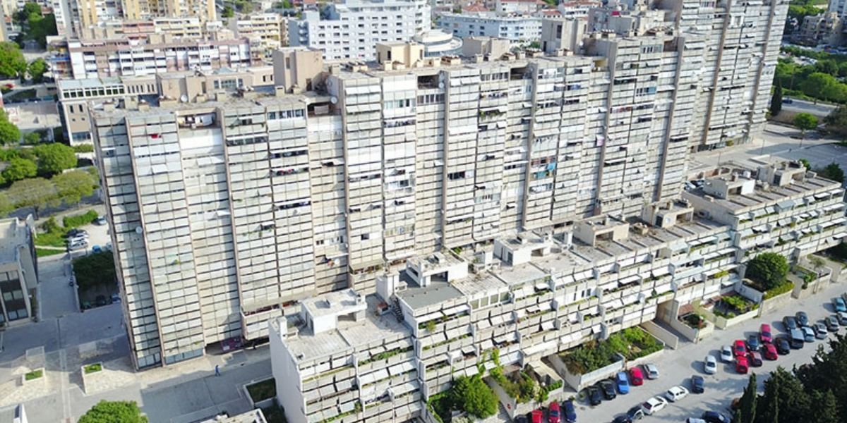 TKO VODI RAČUNA O VAŠOJ ZGRADI? Zakon traži upravitelje zgrada, ali otoku ih nema!