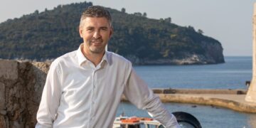 Franković: Nije prvi put da se gradonačelnicima Dubrovnika nudi stan za uslugu. Samo je jedno pitanje…