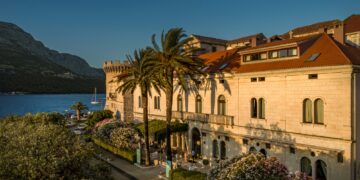 POVIJESNI HOTEL POSTAJE LUKSUZNI Jeste li vidjeli kako će izgledati? Imamo slike!