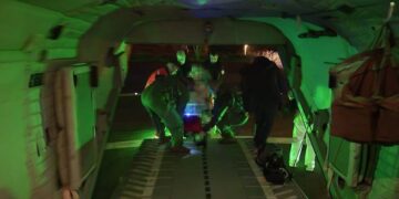 Helikopter HRZ-a opet u akciji, iz Dubrovnika je hitno trebalo prevesti tek rođene blizance