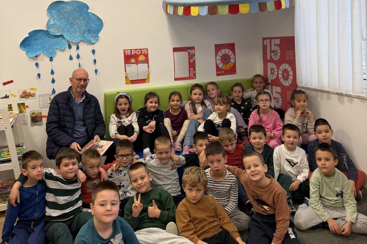 Načelnik Lasić zamijenio ured vrtićem, jutro proveo čitajući konavoskoj dječici