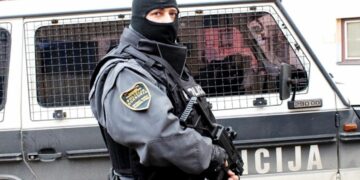 MUP Tuzle zadržao 11 huligana nakon sukoba Torcide i Delija, među njima i naše gore list