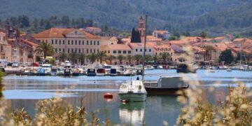 Dobili ste porez na kuću za odmor, a nemate je? Niste jedini, oglasila se Porezna uprava