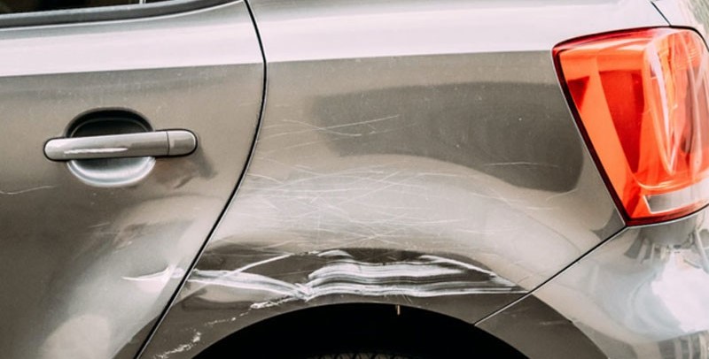 Oštetili ste automobil na parkiralištu i otišli? Mislite da ste se izvukli, ali je li baš tako