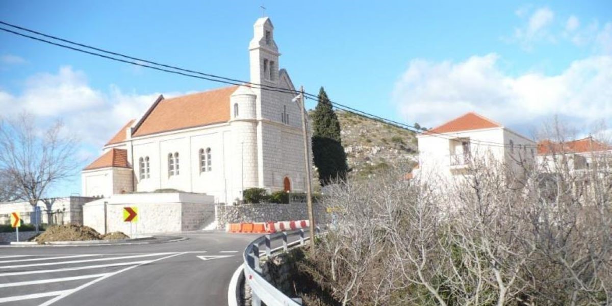 Vozio se kružnim tokom i to u suprotnom smjeru. Alkotestirali su ga, a rezultat - očekivan