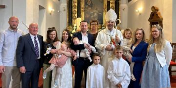 Cavtat: Krštenje petog djeteta u obitelji Barišić