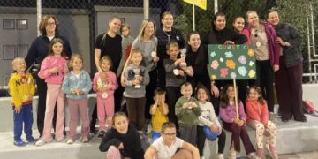 [FOTO] Priča koja topi srca: Igrali se kao djeca, bodrili ih njihovi mali heroji