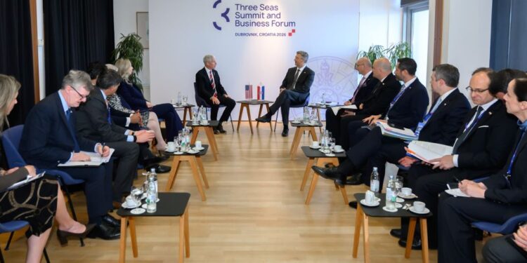 Hrvatska i SAD u Dubrovniku potpisali sporazume “vrijedne milijarde”, otvorena nova stranica energetske sigurnosti