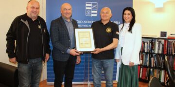 Župan Pezo s pročelnicom Popović primio zahvalnicu „Jedno srce – jedna duša od Vukovara do Dubrovnika“