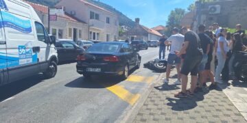 Prometna nesreća kod suda, promet je usporen