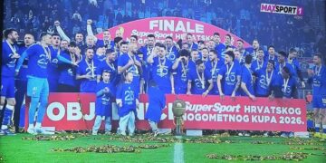 DINAMO OSVOJIO DUPLU KRUNU Stojković srušio Rijeku u kaotičnom finalu Kupa na Opus Areni
