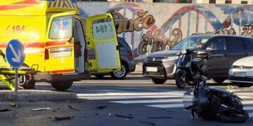 FOTO: Još jedna nesreća, u Lapadu se sudarili motor i osobni automobil