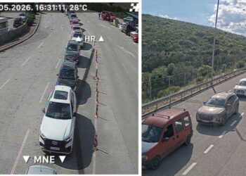 Slika s graničnih prijelaza s Crnom Gorom izaziva zabrinutost, svi se pitaju kako će nam izgledati sezona “Ovo je neizdrživo”