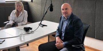 ŽUPAN SASVIM OSOBNO Usisavač mi je prijatelj, kuhača baš i ne. E, da nisam u politici bio bih…