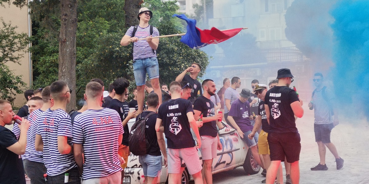 Maturanti danas obilježavaju kraj škole, bez organizirane proslave. To više nije in