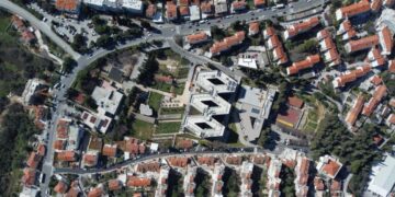 Obnavlja se nogostup u Čokolinu, za tri tjedna postavit će se novi beton duž cijele ulice