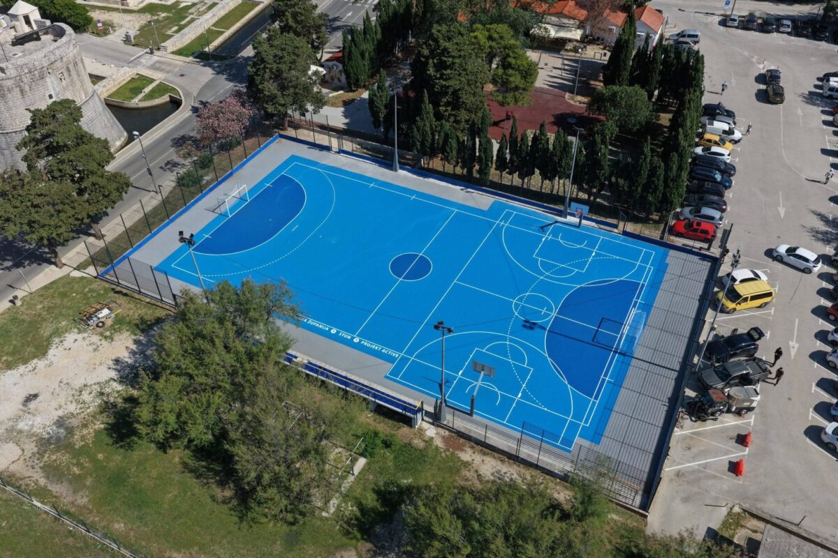 Nastavljaju se ulaganja u sport: uređena igrališta u Stonu i Janjini
