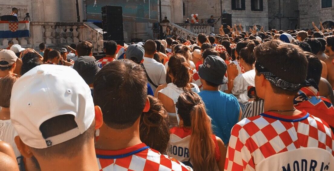 Kad igra Hrvatska, sve staje: psihologinja otkriva zašto navijanje izaziva tako snažne emocije
