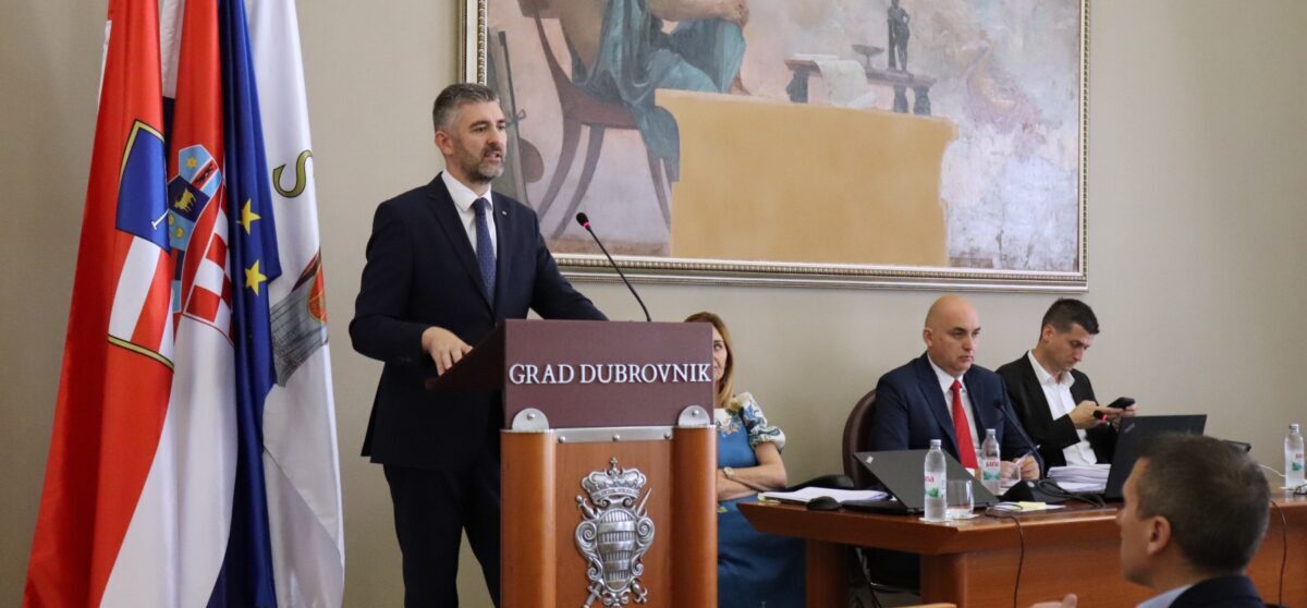 Marčinko upozorila na apartmanizaciju Dubrovnika, Franković poručio: „Gasimo požar benzinom“