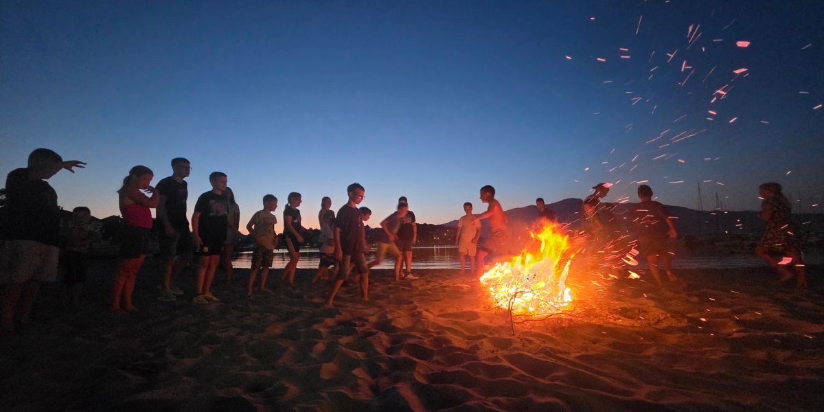 JUR, BARBA, JUR! Krijesovi, smilje, vještice i tradicija starija od kršćanstva (VIDEO)