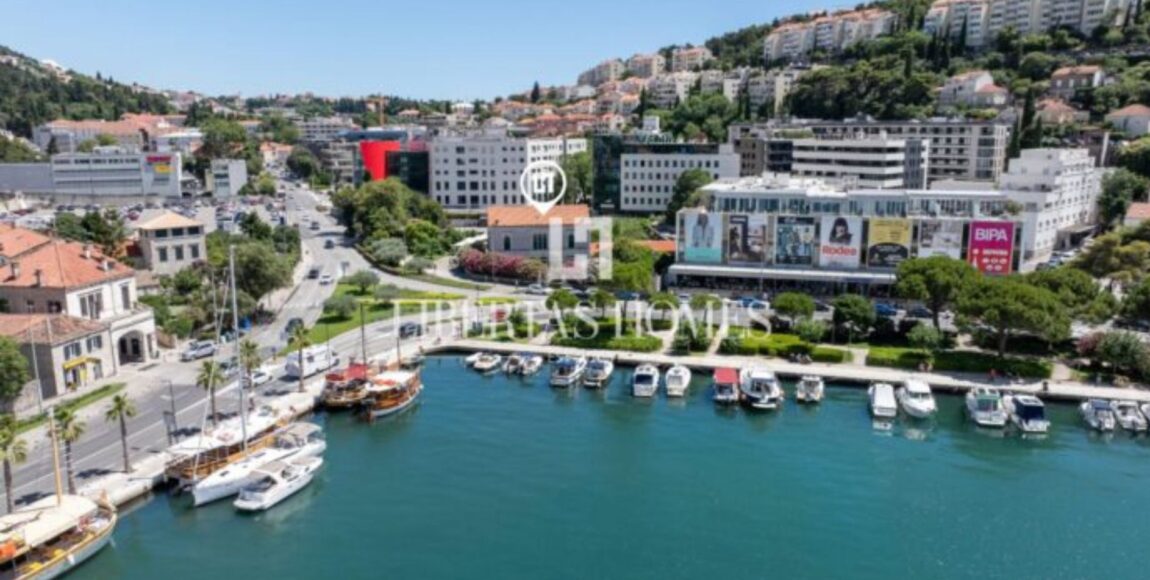 U srcu Dubrovnika se prodaje ljetnikovac koji svi žele, a znamo i cijenu