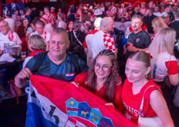 Ludnica u Kanadi uoči utakmice s Panamom: Stranci oduševljeni kockicama, prognoziraju nam laganu pobjedu!