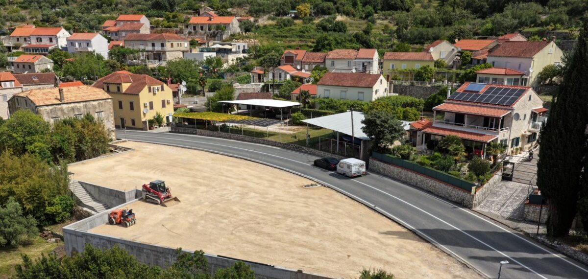 SVE ZA SIGURNOST Traži se izvođač radova autobusne stanice i parkirališta Trsteno istok