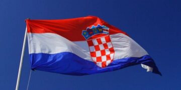 KOMUNALNO REDARSTVO Nije istaknuta državna zastava na državni blagdan, evo majstore – plati kaznu