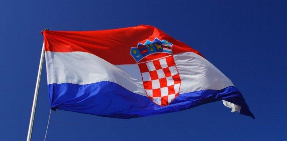 KOMUNALNO REDARSTVO Nije istaknuta državna zastava na državni blagdan, evo majstore - plati kaznu