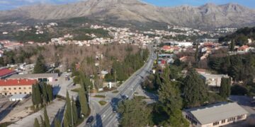 Redari u akciji: Pljuštale kazne za glomazni otpad i nepropisno parkiranje, a neki su zaboravili i hrvatsku zastavu