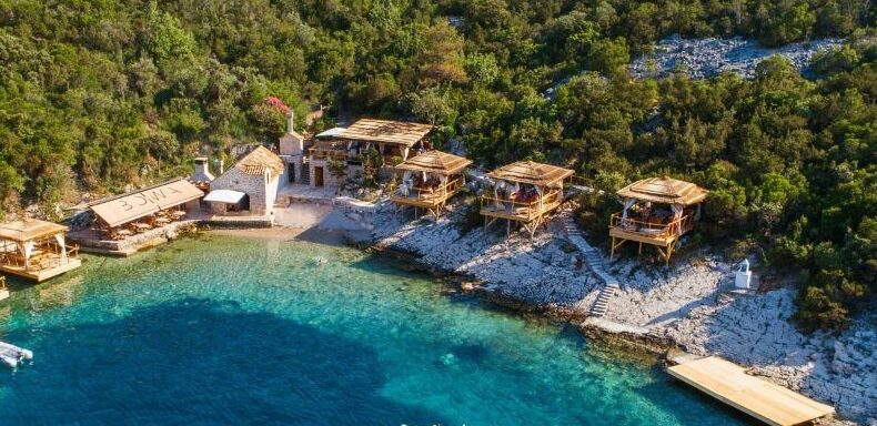 DRŽAVNI INSPEKTORAT: Omiljeni restoran svjetskih zvijezda Bowa na Šipanu ostao bez ilegalnih objekata