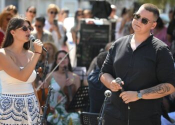 TRAG U BESKRAJU Katarina i Pjero ukrali show, korčulanski slavuji oduševili u veloluškom Žardinu