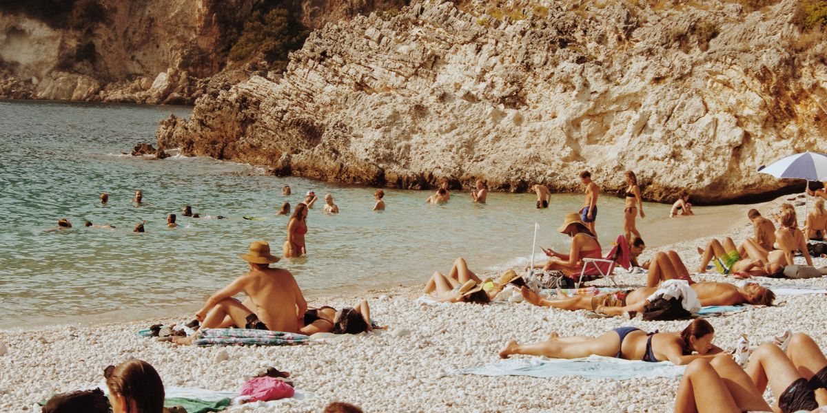 Pedofili iskorištavaju ljetne gužve: Jedan običan predmet dovoljan je za tajno snimanje djece