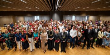 FOTOGALERIJA: Sveučilište koje ne pita za godine: prva generacija treće dobi primila potvrde