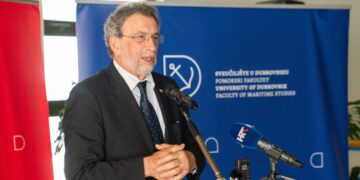 Dubrovnik dobio tehnologiju budućnosti: Na novom simulatoru plovit će se kao na pravom brodu