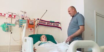 Čudo iz Dubrovnika: Petnaestogodišnji Roko preživio udar od 35.000 volti i uči ponovno hodati