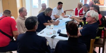 Požar na Pelješcu zračnim snagama dobrim dijelom suzbijen, vatrogasce čeka još puno posla