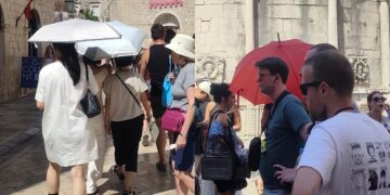 NI KAPI KIŠE Kišobrani usred ljeta: blam ili sasvim pametna stvar?