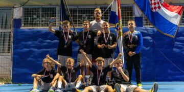 ZA ONE NA KOJIMA SVIJET OSTAJE Ferijalosi okupili 12 ekipa na turniru posvećenom Danu pobjede