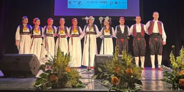 Dječja klapa Škatulica priprema svoj prvi samostalni koncert u Cavtatu: “Priče iz Škatulice” donose emocije i poznate goste