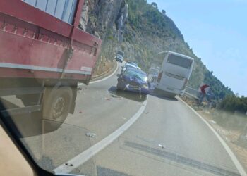 Prometna nesreća na magistrali iznad Grada, jedna osoba ozlijeđena